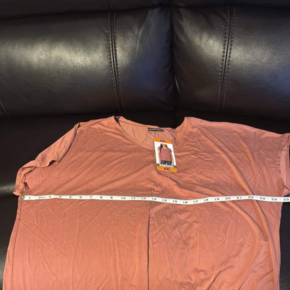 32 Degrees Cool Women's Soft Luxe Short Sleeve V-Neck Top | Red/Pink| XXL - Picture 8 of 15